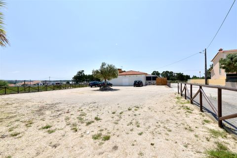 L'establiment comercial a Torres Vedras, Lisbon, Torres Vedras - € 2.200/mes | Ref: DH526 - foto 8