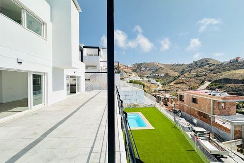 Villa i Torrox Costa, Malaga, Torrox Costa - € 665.250 | Ref: MLH651 - foto 11