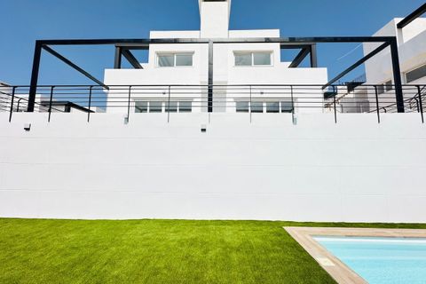 Villa a Torrox Costa, Malaga, Torrox Costa - € 665.250 | Ref: MLH650 - foto 9