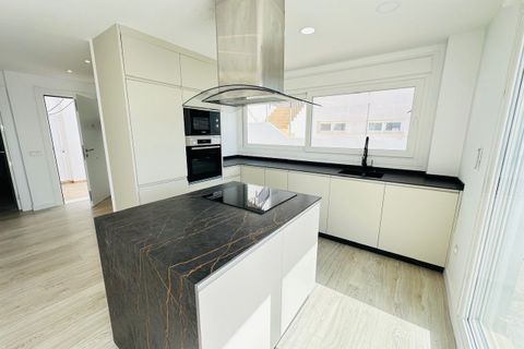 Villa a Torrox Costa, Malaga, Torrox Costa - € 665.250 | Ref: MLH650 - foto 21