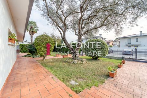 Villa a Vigonza, Padua, Vigonza - € 465.000 | Ref: V525 - foto 23
