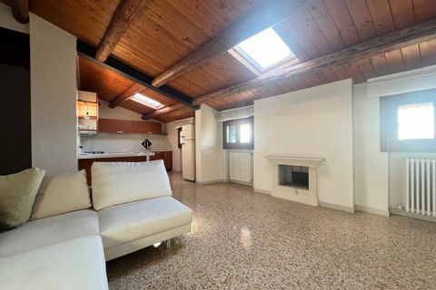 Lejlighed i Lonigo, Vicenza, Lonigo - € 200.000 | Ref: 1074 - foto 3