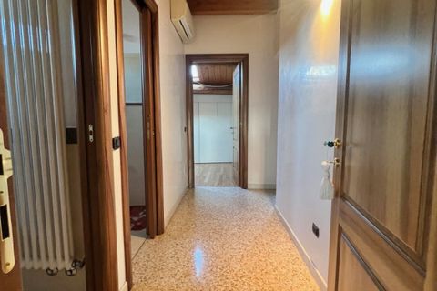 Lejlighed i Lonigo, Vicenza, Lonigo - € 200.000 | Ref: 1074 - foto 7