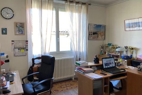 Villa a Confolens, Charente, Confolens - € 175.500 | Ref: 34345 - foto 14
