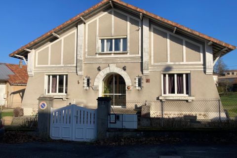 Villa a Confolens, Charente, Confolens - € 175.500 | Ref: 34345 - foto 22