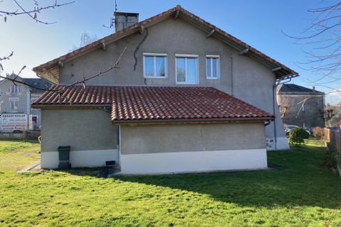 Villa a Confolens, Charente, Confolens - € 175.500 | Ref: 34345 - foto 23