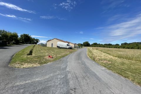 Terreno en Pressac, Vienne - foto 4