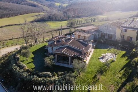 Farm hus i Fabro, Terni, Fabro - € 1.850.000 | Ref: CS488 - foto 3