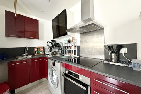 Villa i Nimes, Gard, Nimes - € 157.000 | Ref: 22CM - foto 3