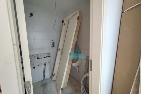 Erhvervsejendom i Corroios, Setubal, Corroios - € 135.000 | Ref: 0600 - foto 8