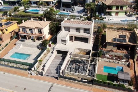 Villa a Palau-Saverdera, Gerona - foto 1