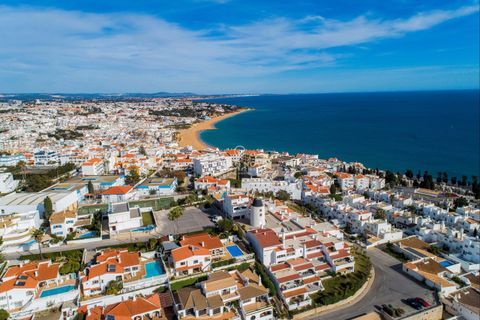 Villa i Albufeira, Faro, Albufeira - € 975.000 | Ref: CNV6877 - foto 6