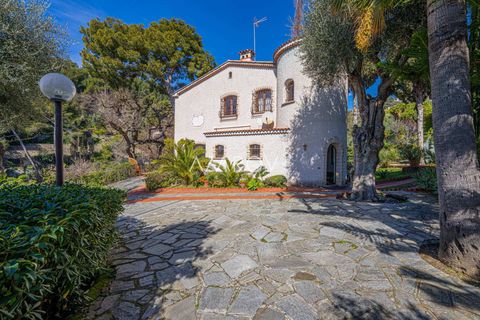Villa a Bordighera, Imperia, Bordighera - € 1.990.000 | Ref: 5644 - foto 2