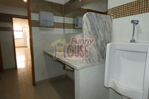 Erhvervsejendom i Amadora, Lisbon, Amadora - € 697.250 | Ref: 41061 - foto 35
