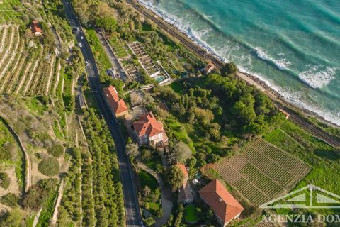 Villa a Ventimiglia, Imperia, Ventimiglia - € 15.000.000 | Ref: AG-DOM F074 - foto 7
