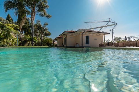 Villa i Bordighera, Imperia, Bordighera - € 4.700.000 | Ref: AG-DOM 5030 - foto 1