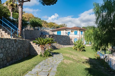 Villa a Vallebona, Imperia, Vallebona - € 5.000.000 | Ref: AG-DOM  F058 - foto 12