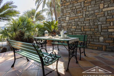 Villa a Bordighera, Imperia, Bordighera - € 1.150.000 | Ref: AG-DOM 5220 - foto 3