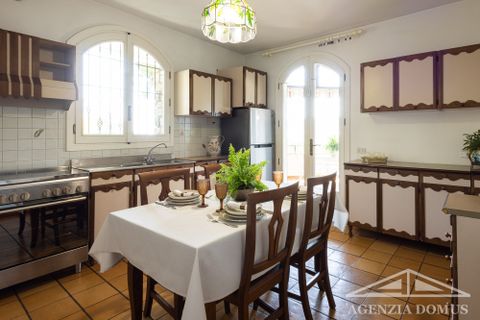 Villa a Bordighera, Imperia, Bordighera - € 1.150.000 | Ref: AG-DOM 5220 - foto 14