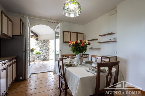 Villa a Bordighera, Imperia, Bordighera - € 1.150.000 | Ref: AG-DOM 5220 - foto 15