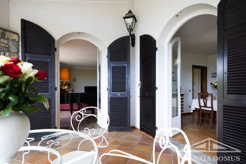 Villa a Bordighera, Imperia, Bordighera - € 1.150.000 | Ref: AG-DOM 5220 - foto 17
