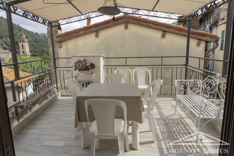 Villa a Dolceacqua, Imperia, Dolceacqua - € 310.000 | Ref: AG-DOM F150 - foto 24