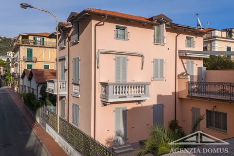 Villa i Bordighera, Imperia, Bordighera - € 1.550.000 | Ref: AG-DOM 5186 - foto 1