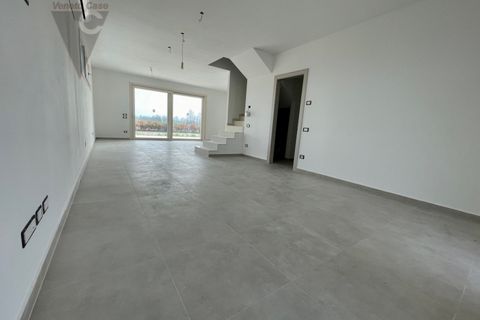 Villa a Legnaro, Padua, Legnaro - € 370.000 | Ref: L-123 - foto 2