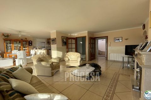 Villa a Roses, Gerona, Roses - € 780.000 | Ref: 2552 - foto 9