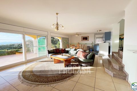 Villa a Roses, Gerona, Roses - € 780.000 | Ref: 2552 - foto 26