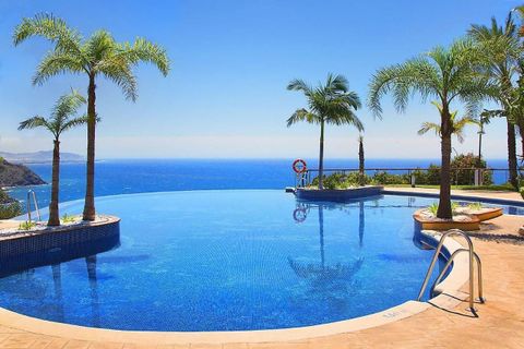 Rækkehus i Almunecar, Granada, Almunecar - € 350.000 | Ref: PSRE-V1121 - foto 1