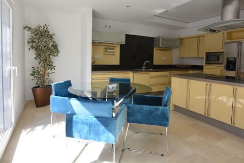 Villa i La Duquesa, Malaga, La Duquesa - € 985.000 | Ref: TPA050203 - foto 8