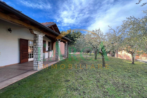 Villa a Adro, Brescia, Adro - € 700.000 | Ref: 888-01 - foto 8