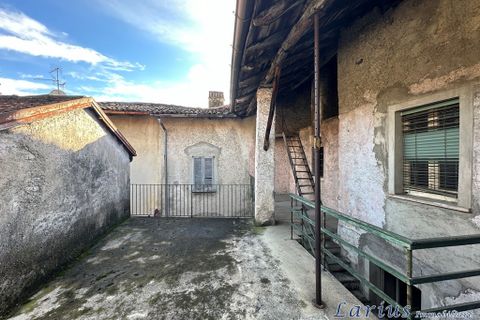 Villa i Valbrona, Como, Valbrona - € 33.000 | Ref: Val102 - foto 3