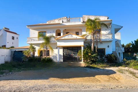 Villa i Quelfes, Faro, Quelfes - € 515.000 | Ref: 025240019 - foto 1