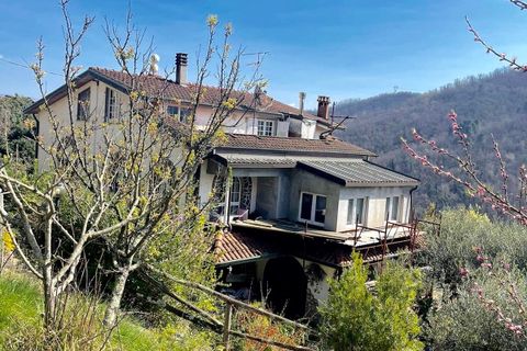 Villa a Tresana, Massa and Carrara, Tresana - € 500.000 | Ref: 1404 - foto 2