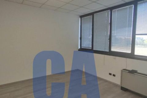 Erhvervsejendom i Vimodrone, Milan, Vimodrone - € 390.000 | Ref: UVCA867 - foto 5