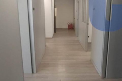 Erhvervsejendom i Vimodrone, Milan, Vimodrone - € 390.000 | Ref: UVCA867 - foto 20