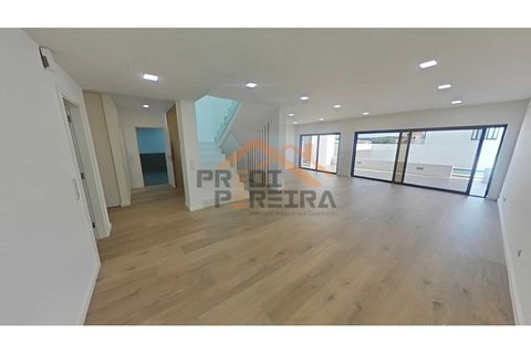 Villa i Loures, Lisbon, Loures - € 880.000 | Ref: PP5189 - foto 2