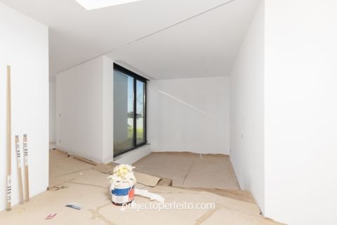 Villa a Esmoriz, Aveiro, Esmoriz - € 650.000 | Ref: 3597 - foto 2