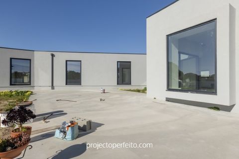 Villa a Esmoriz, Aveiro, Esmoriz - € 650.000 | Ref: 3597 - foto 12