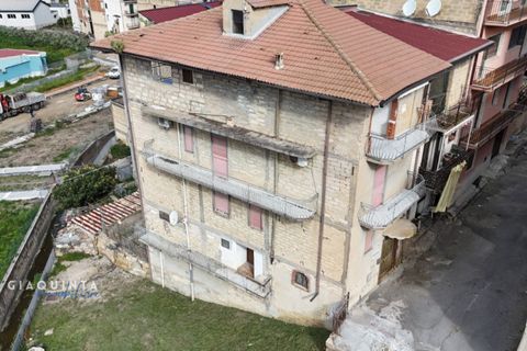 Villa i Palagonia, Catania, Palagonia - € 100.000 | Ref: CLTMRC2024 - foto 1