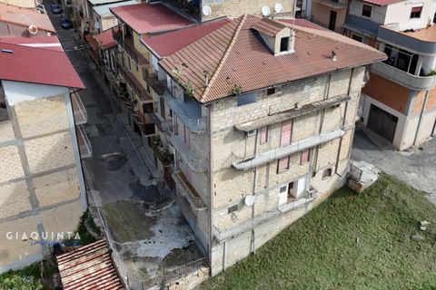 Villa i Palagonia, Catania, Palagonia - € 100.000 | Ref: CLTMRC2024 - foto 34