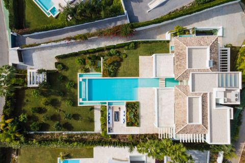 Villa i Marbella, Malaga, Marbella - € 6.990.000 | Ref: STRAND7570 - foto 1