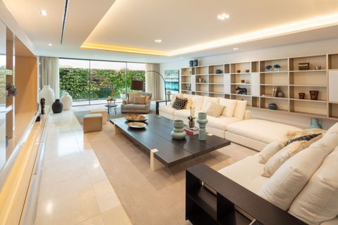 Villa i Marbella, Malaga, Marbella - € 6.990.000 | Ref: STRAND7570 - foto 25