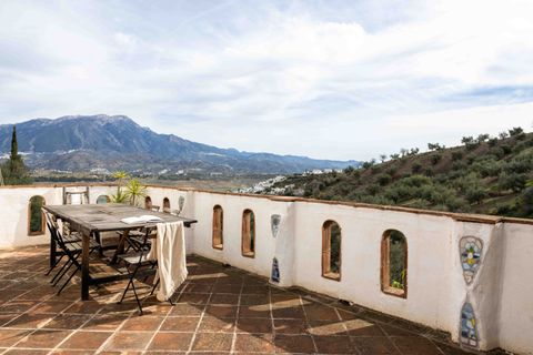 Byhus i Vinuela, Malaga, Vinuela - € 2.950.000 | Ref: STRANDP7145 - foto 7