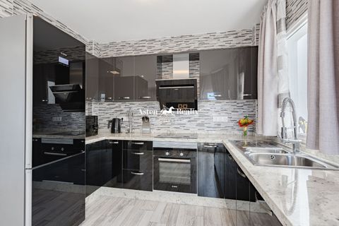 Bungalou a Torviscas, Tenerife, Torviscas - € 630.000 | Ref: 8823 - foto 9