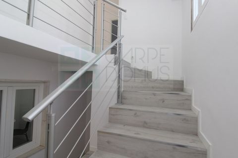 Villa a Lisbon, Lisbon, Lisbon - € 555.000 | Ref: CAS_3691 - foto 2