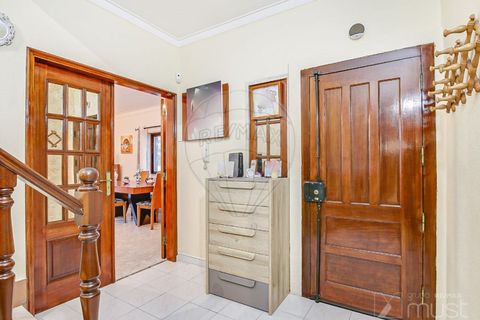 Villa i Amadora, Lisbon, Amadora - € 550.000 | Ref: 124151193-4 - foto 2