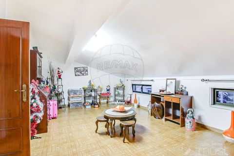 Villa i Amadora, Lisbon, Amadora - € 550.000 | Ref: 124151193-4 - foto 17